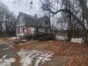 19 Kittredge St, Leominster MA 01453