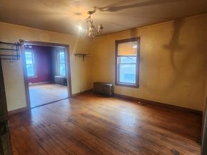 19 Kittredge St, Leominster MA 01453