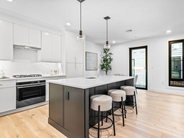 33 A Street 404, Boston MA 02127