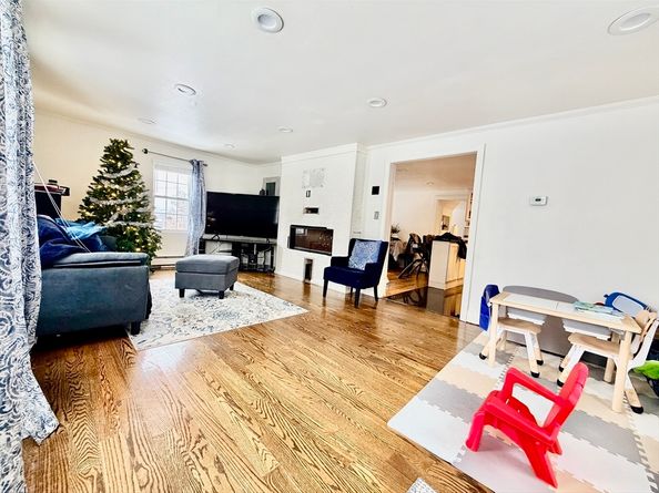 12 Danforth St, Canton MA 02021