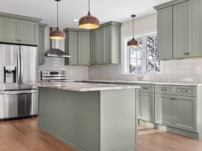 41 Lantern Lane, Braintree MA 02184