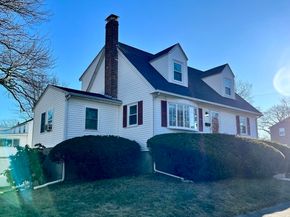 154 N Central Ave, Quincy MA 02170