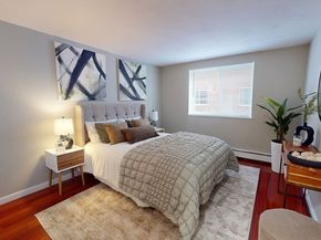 21 Staples Ave 26, Everett MA 02149