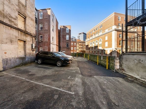 5-7 Jerusalem Pl 57, Boston MA 02113