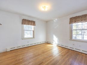 279 S Main St, Hopedale MA 01747