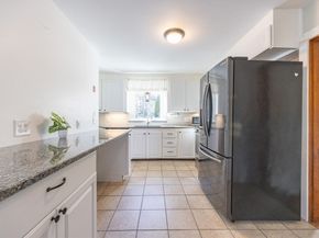 279 S Main St, Hopedale MA 01747