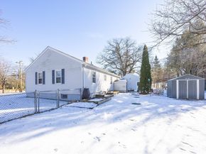 279 S Main St, Hopedale MA 01747