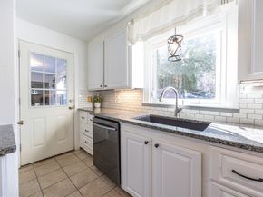 279 S Main St, Hopedale MA 01747