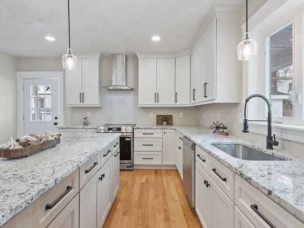 42 N Worcester Ave, Worcester MA 01606