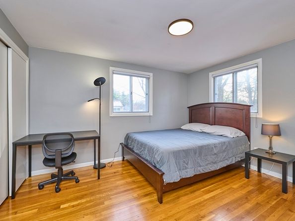 8 Waveney Rd, Framingham MA 01701