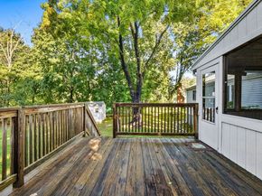 8 Waveney Rd, Framingham MA 01701