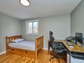 8 Waveney Rd, Framingham MA 01701