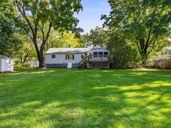 8 Waveney Rd, Framingham MA 01701