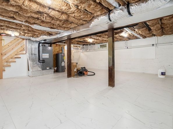 63 Kellogg St, Framingham MA 01701