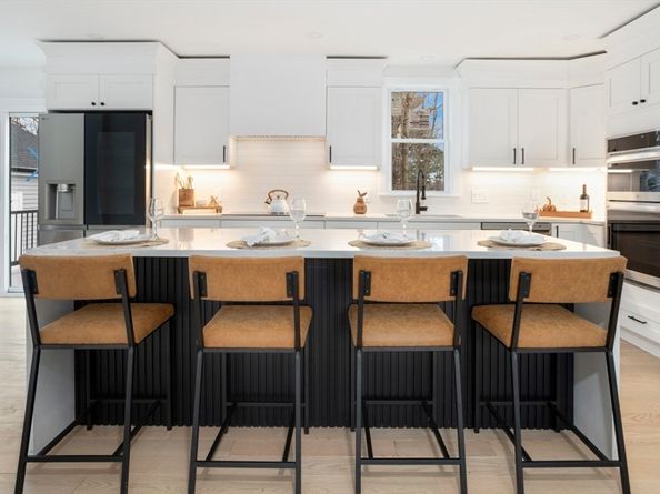 63 Kellogg St, Framingham MA 01701