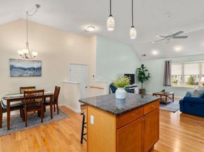 42 Brewster Rd 42, Stoughton MA 02072