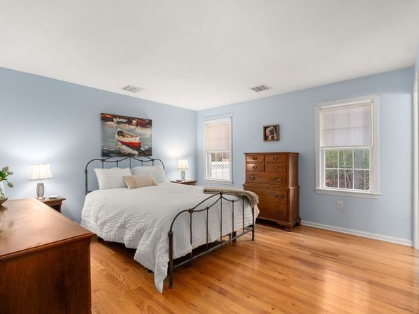 42 Brewster Rd 42, Stoughton MA 02072