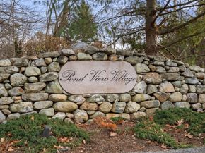 42 Brewster Rd 42, Stoughton MA 02072