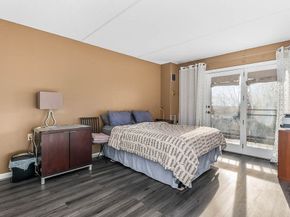 4975 Washington 306, Boston MA 02132