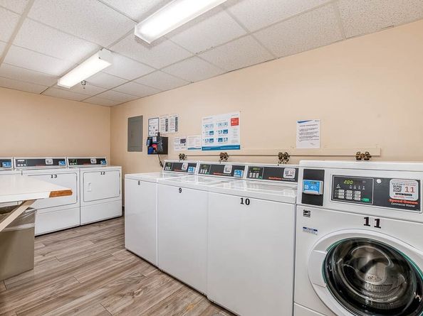 4975 Washington 306, Boston MA 02132