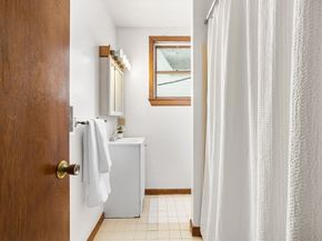 21 Hillside Avenue 21, Everett MA 02149