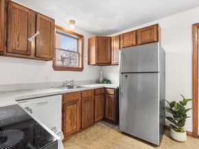 21 Hillside Avenue 21, Everett MA 02149