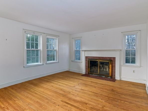 94 Old Oaken Bucket Rd, Scituate MA 02066