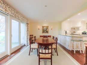 55 Fairgreen Pl 55, Brookline MA 02467