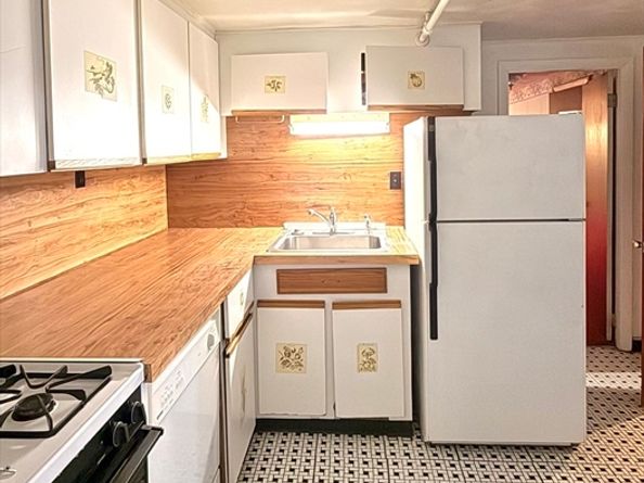 27 Ralwood Rd, Boston MA 02136