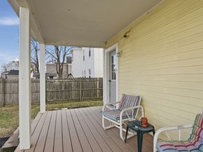 21 Whitman St, Leominster MA 01453