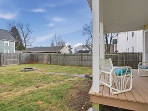 21 Whitman St, Leominster MA 01453