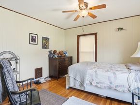 21 Whitman St, Leominster MA 01453