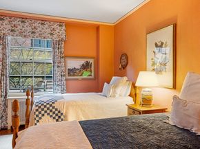 101 Chestnut Street E, Boston MA 02108