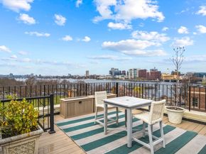 101 Chestnut Street E, Boston MA 02108