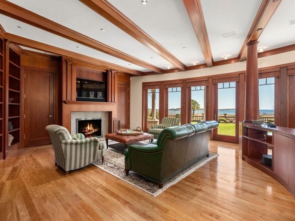 53 Paine Avenue, Beverly MA 01915