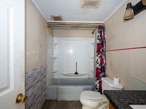 135 Elm St, Southbridge MA 01550