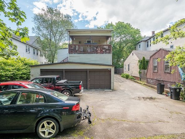 135 Elm St, Southbridge MA 01550