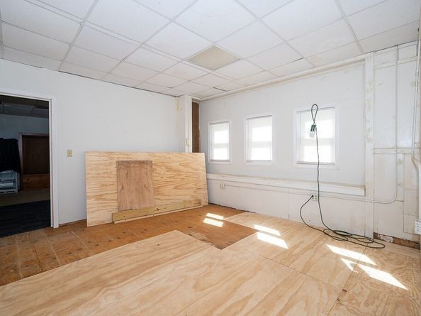 135 Elm St, Southbridge MA 01550