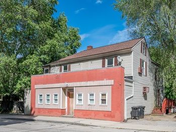 135 Elm St