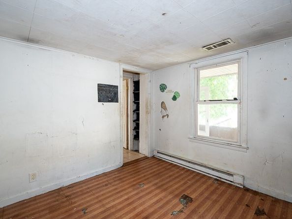 135 Elm St, Southbridge MA 01550