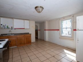 135 Elm St, Southbridge MA 01550
