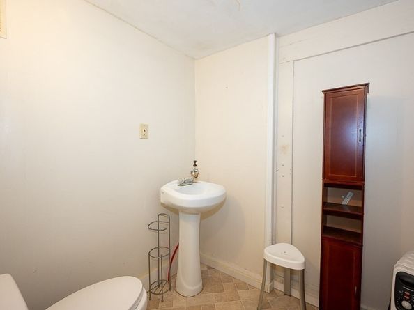135 Elm St, Southbridge MA 01550