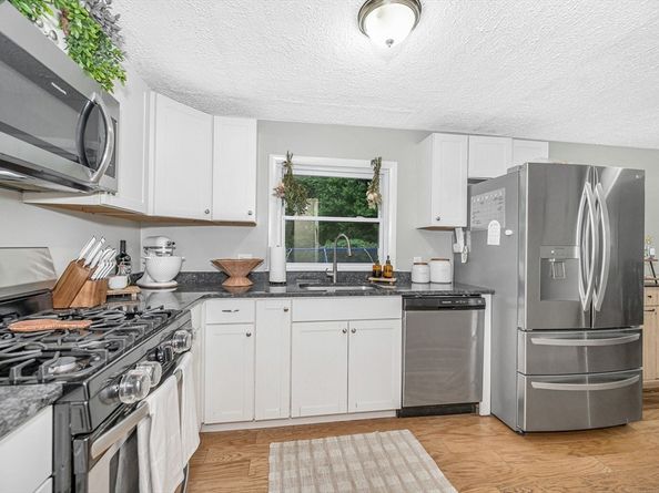 454 Middlesex Tpk, Billerica MA 01821