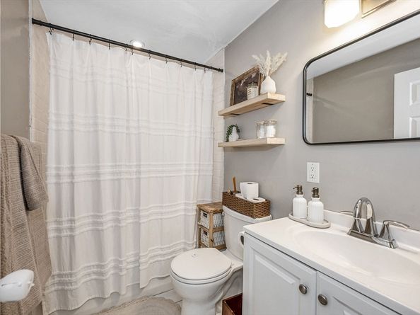 454 Middlesex Tpk, Billerica MA 01821
