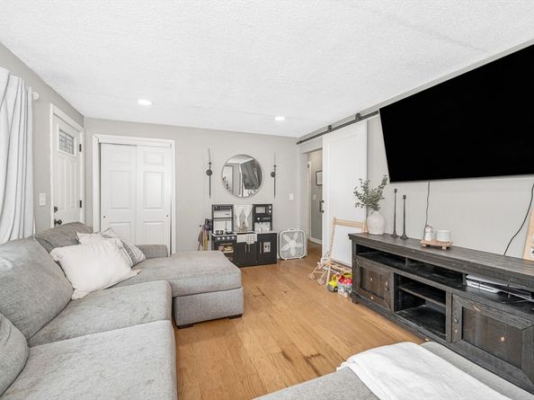 454 Middlesex Tpk, Billerica MA 01821