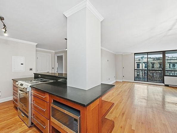60 Longwood Ave. 301, Brookline MA 02446