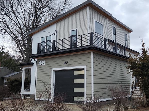 239 Mountain Ave, Arlington MA 02474