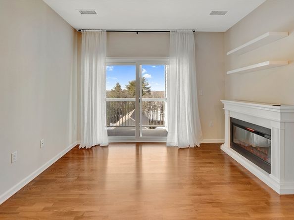 260 Martins Lndg 508, North Reading MA 01864