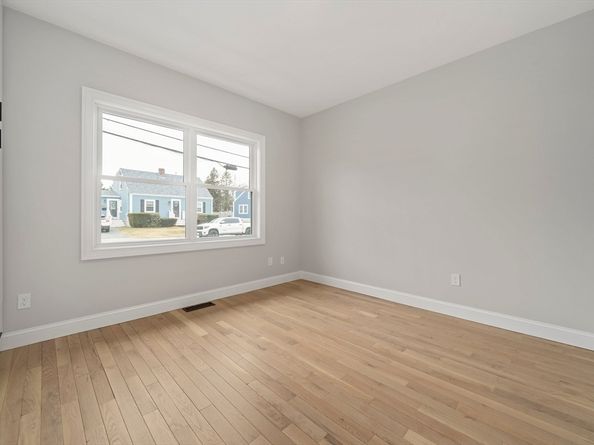 30 Milton Road, Braintree MA 02184