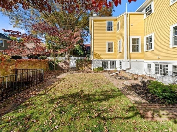 46 Church St, Dedham MA 02026